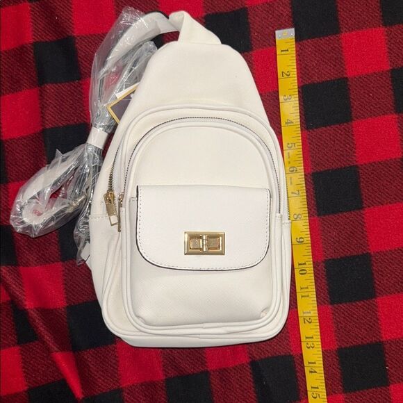 Elegant White Crossbody Bag main image 3